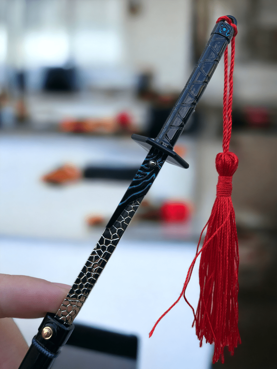 Thousand Demon Daggers | Scissor Seven - Kokoro Katana